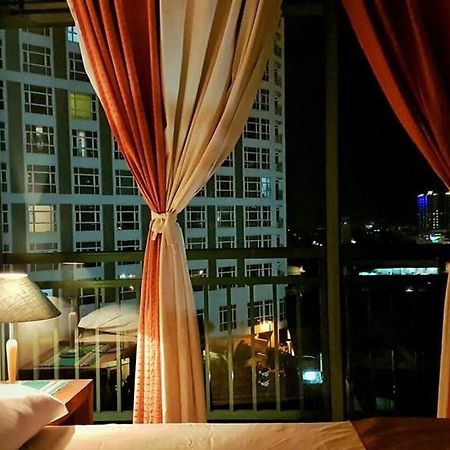 Ortigas 2 Bedroom Corner Unit With 2 Queen Across Shangrila Manila Exterior foto