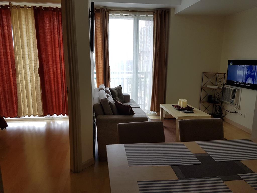 Ortigas 2 Bedroom Corner Unit With 2 Queen Across Shangrila Manila Exterior foto